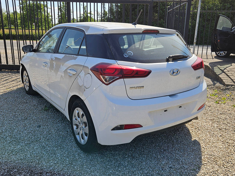 Hyundai i20 1.2 - Sedan: picture 2 Hyundai i20 1.2 - Sedan: picture 2
