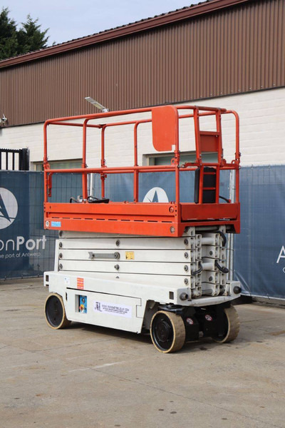 Imer IT 10090 - Scissor lift: picture 4 Imer IT 10090 - Scissor lift: picture 4