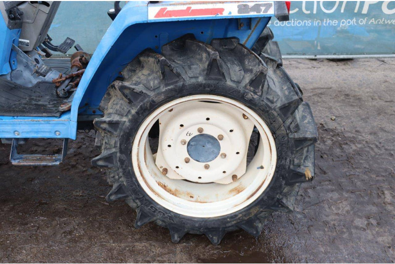 Farm tractor Iseki Landhope TA 247: picture 12