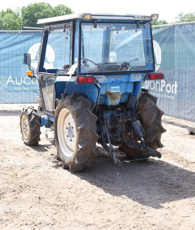 Iseki TA227 - Farm tractor: picture 3 Iseki TA227 - Farm tractor: picture 3