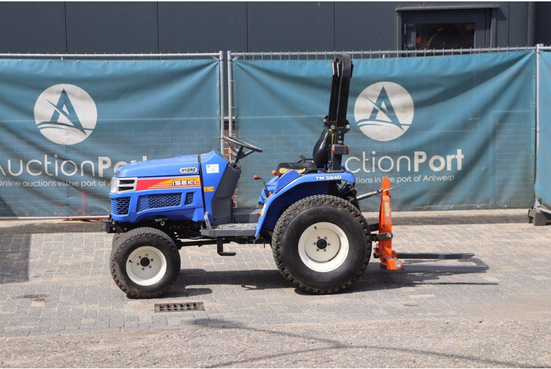 Iseki TM 3240 - Farm tractor: picture 1 Iseki TM 3240 - Farm tractor: picture 1