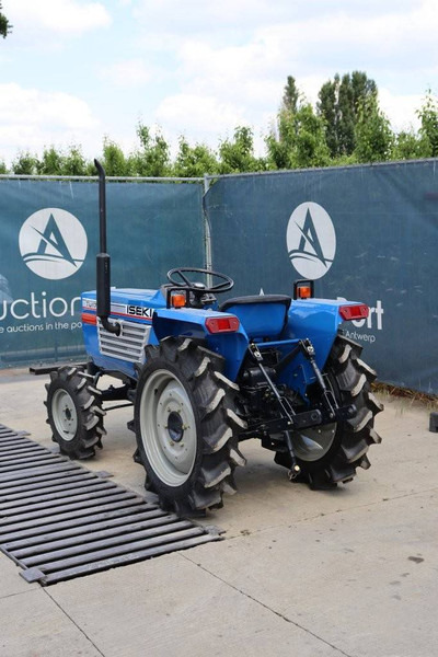 Iseki TU1700 - Farm tractor: picture 3 Iseki TU1700 - Farm tractor: picture 3