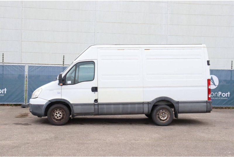 Iveco Daily 35S13 - Panel van: picture 2 Iveco Daily 35S13 - Panel van: picture 2