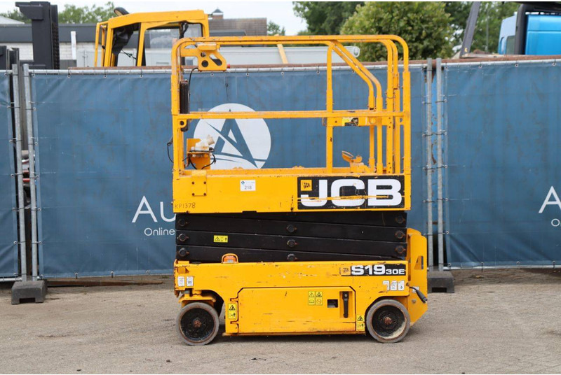 JCB S1930E - Scissor lift: picture 2 JCB S1930E - Scissor lift: picture 2