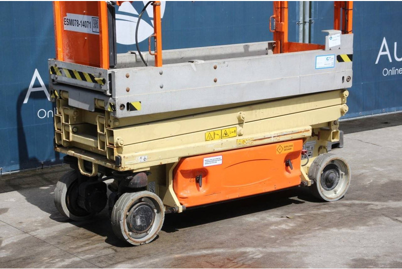 Scissor lift JLG 1930ES: picture 9