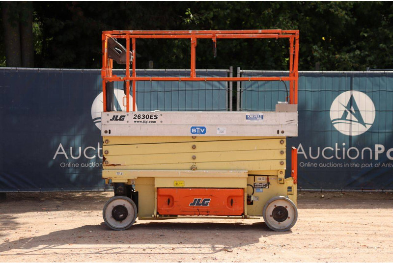 JLG 2630ES - Scissor lift: picture 2 JLG 2630ES - Scissor lift: picture 2