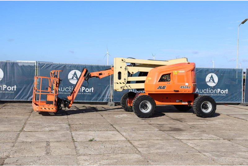 JLG 450AJ - Articulated boom: picture 1 JLG 450AJ - Articulated boom: picture 1