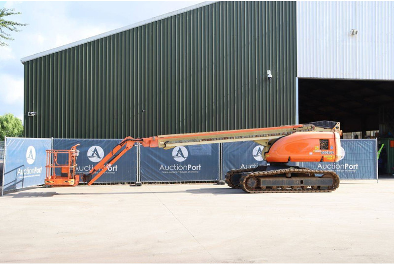 JLG 660 SJC - Telescopic boom: picture 1 JLG 660 SJC - Telescopic boom: picture 1