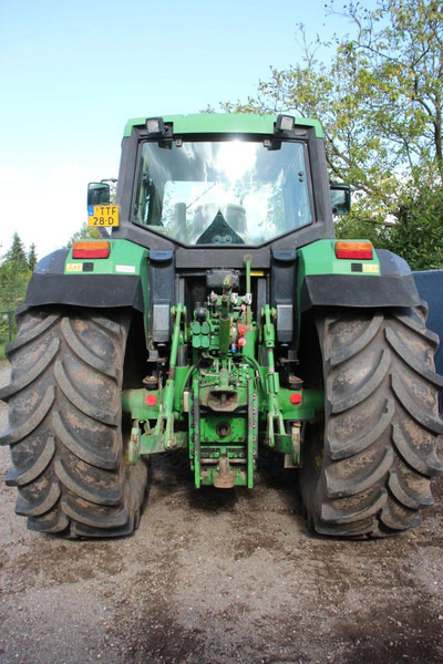 John Deere 6610 - Farm tractor: picture 4 John Deere 6610 - Farm tractor: picture 4