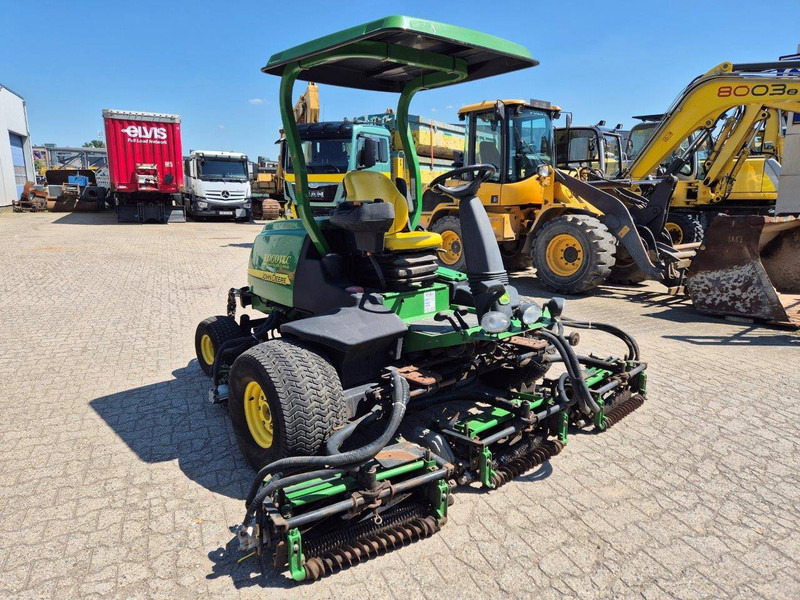 John Deere 8700 PC FM - Garden mower: picture 3 John Deere 8700 PC FM - Garden mower: picture 3