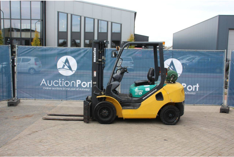 Komatsu FG25HT-16 - LPG forklift: picture 2 Komatsu FG25HT-16 - LPG forklift: picture 2