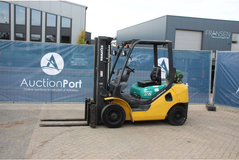 Komatsu FG25HT-16 - LPG forklift: picture 1 Komatsu FG25HT-16 - LPG forklift: picture 1