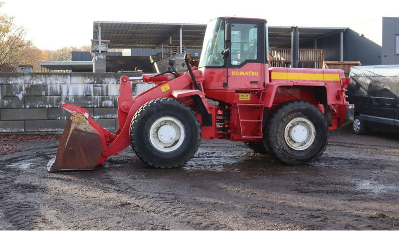 Komatsu WA 270-3 - Wheel loader: picture 1 Komatsu WA 270-3 - Wheel loader: picture 1
