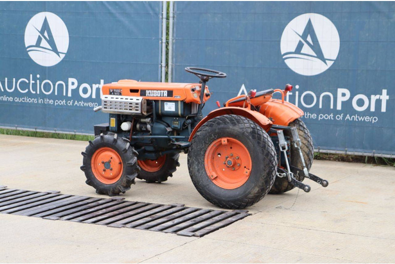 Kubota B7000 - Farm tractor: picture 3 Kubota B7000 - Farm tractor: picture 3