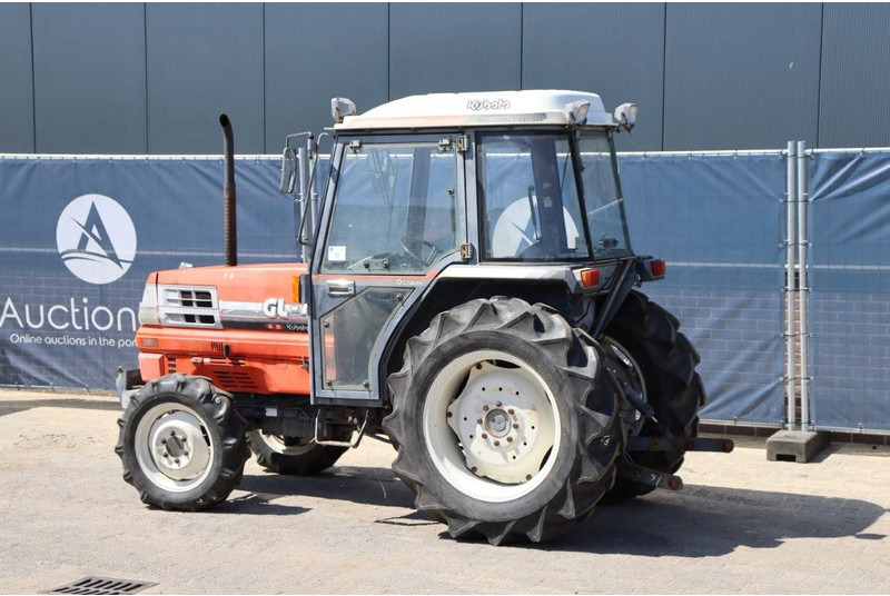 Kubota GL-46 - Farm tractor: picture 3 Kubota GL-46 - Farm tractor: picture 3