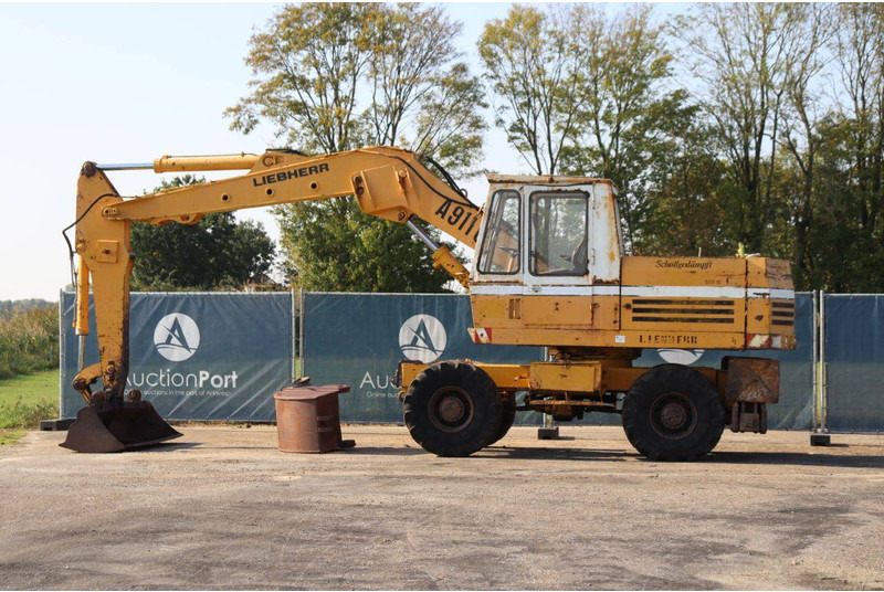 Liebherr A911C - Wheel excavator: picture 3 Liebherr A911C - Wheel excavator: picture 3
