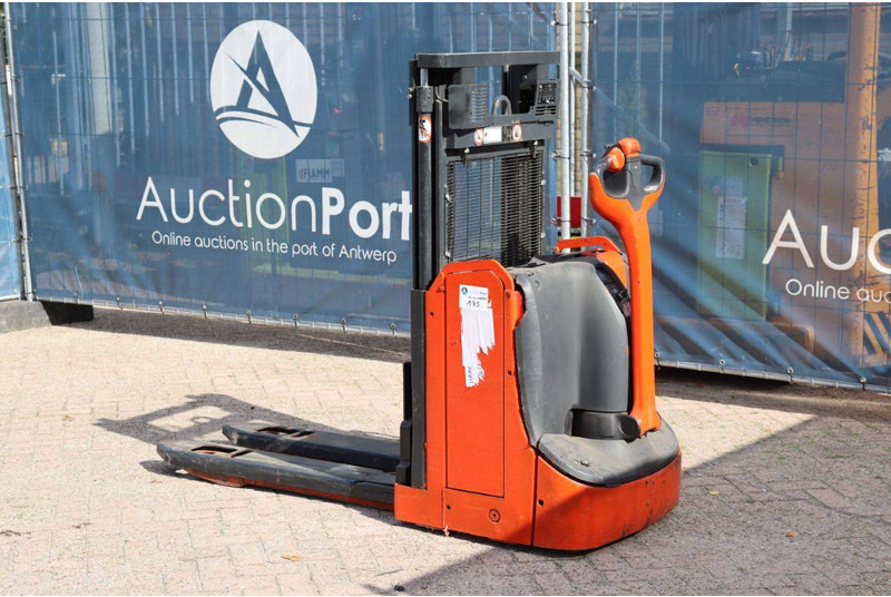 Linde D08 - Stacker: picture 3 Linde D08 - Stacker: picture 3
