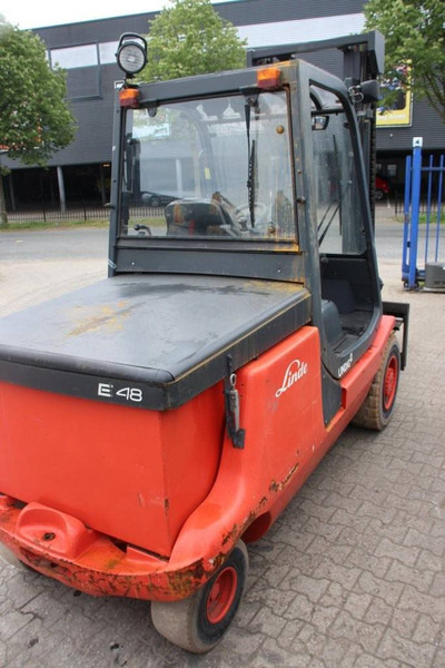 Linde E48P - Electric forklift: picture 5 Linde E48P - Electric forklift: picture 5