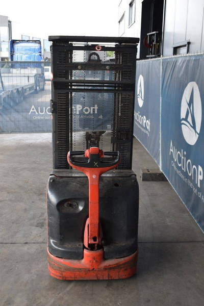 Linde L14 - Stacker: picture 4 Linde L14 - Stacker: picture 4