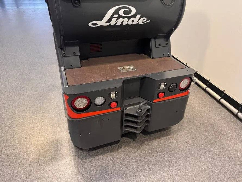 Farm tractor Linde P60: picture 9