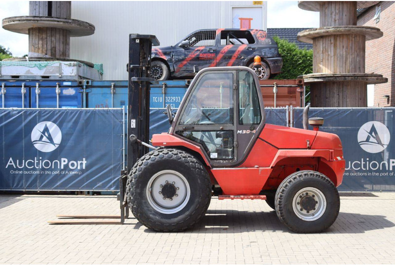 Manitou M30-4 - Rough terrain forklift: picture 2 Manitou M30-4 - Rough terrain forklift: picture 2