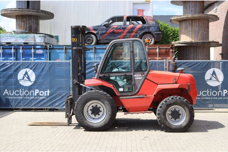 Manitou M30-4 Turbo - Rough terrain forklift: picture 2 Manitou M30-4 Turbo - Rough terrain forklift: picture 2