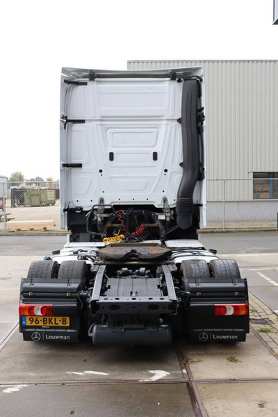 Mercedes-Benz Actros - Cab chassis truck: picture 5 Mercedes-Benz Actros - Cab chassis truck: picture 5
