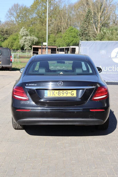 Mercedes-Benz E-Klasse 200 D - Sedan: picture 4 Mercedes-Benz E-Klasse 200 D - Sedan: picture 4