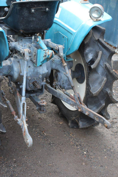 Farm tractor Mitsubishi D2050FD: picture 16