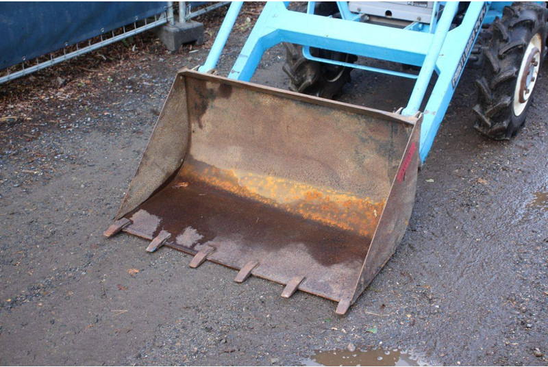 Farm tractor Mitsubishi D2050FD: picture 9