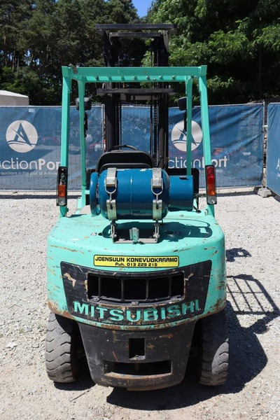 Mitsubishi FG 30 T - LPG forklift: picture 5 Mitsubishi FG 30 T - LPG forklift: picture 5