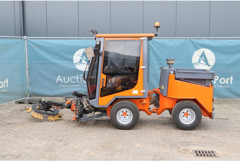Nimos ECO-70-2 - Road sweeper: picture 2 Nimos ECO-70-2 - Road sweeper: picture 2