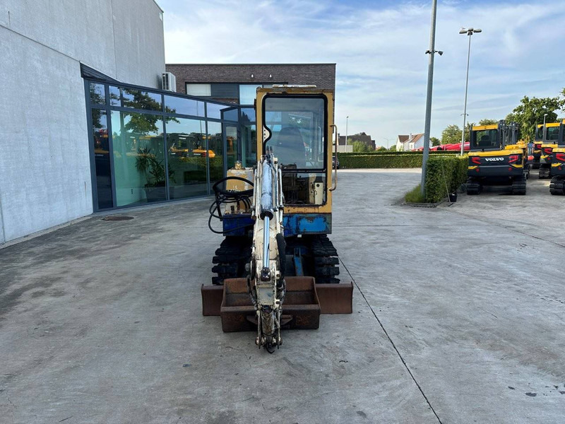 Nissan - Crawler excavator: picture 2 Nissan - Crawler excavator: picture 2