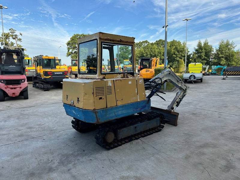 Nissan - Crawler excavator: picture 4 Nissan - Crawler excavator: picture 4
