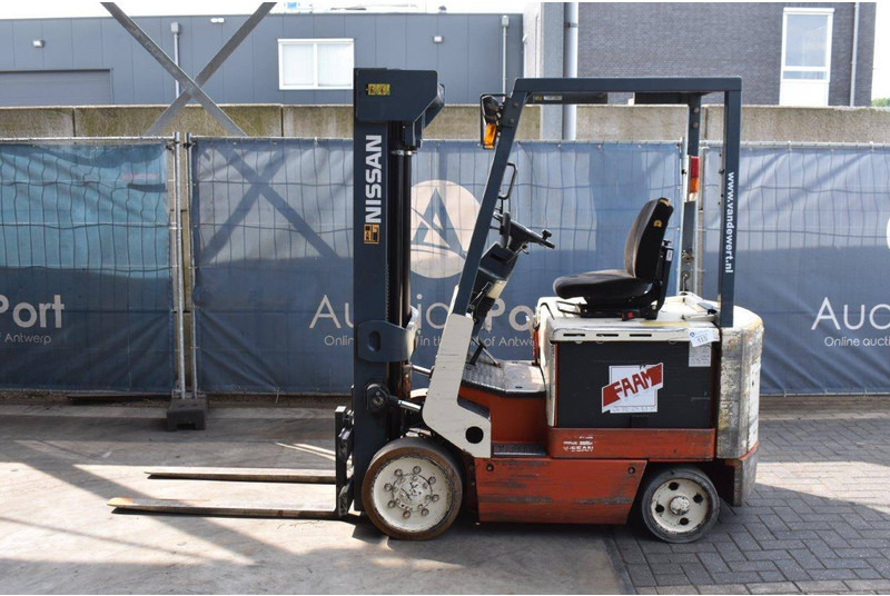 Nissan CWP02L25CU - Electric forklift: picture 2 Nissan CWP02L25CU - Electric forklift: picture 2