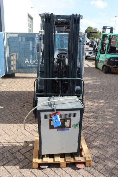 Electric forklift Nissan G1N1L18Q: picture 8