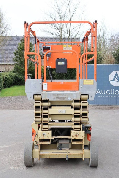OSHKOSH 3246ES - Scissor lift: picture 4 OSHKOSH 3246ES - Scissor lift: picture 4
