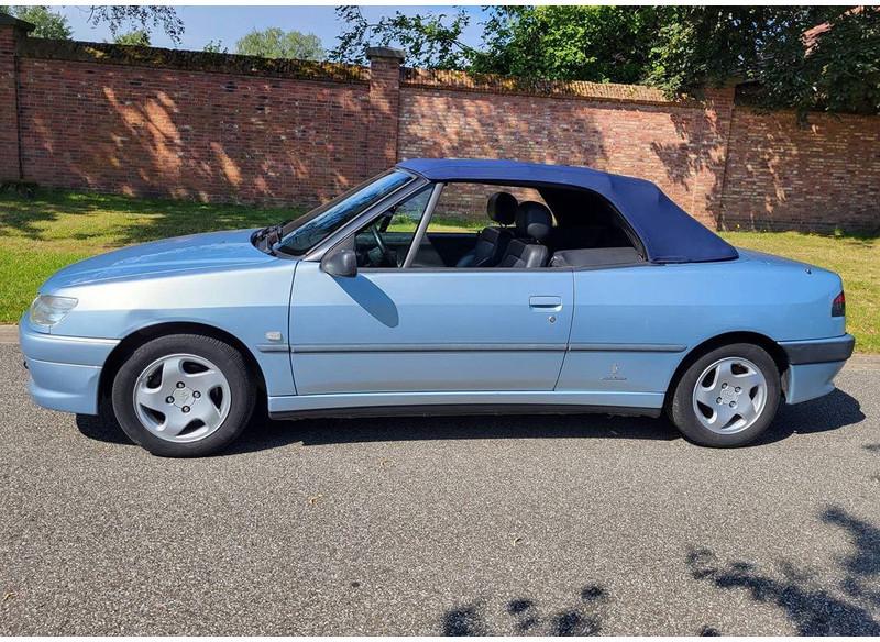 Peugeot 306 Cabriolet 1.6 Automatic - Sedan: picture 2 Peugeot 306 Cabriolet 1.6 Automatic - Sedan: picture 2