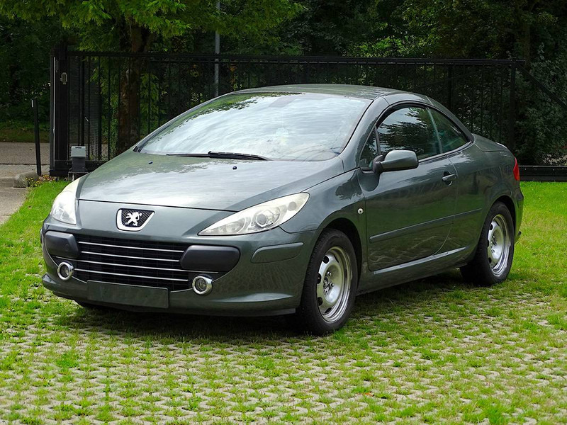 Peugeot 307 CC 1.6i - Sedan: picture 1 Peugeot 307 CC 1.6i - Sedan: picture 1