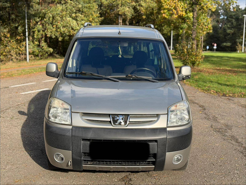 Peugeot Partner 1.6 HDI - Sedan: picture 5 Peugeot Partner 1.6 HDI - Sedan: picture 5