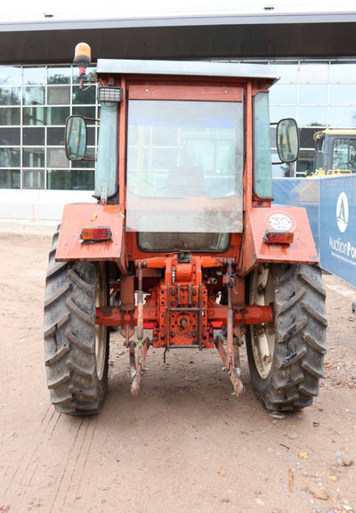 Renault R551 - Farm tractor: picture 5 Renault R551 - Farm tractor: picture 5