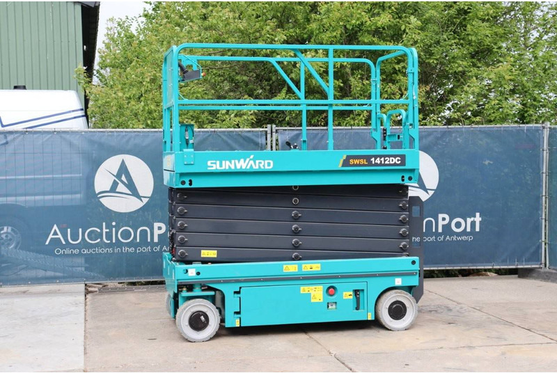 Sunward SWSL1412DC - Scissor lift: picture 2 Sunward SWSL1412DC - Scissor lift: picture 2
