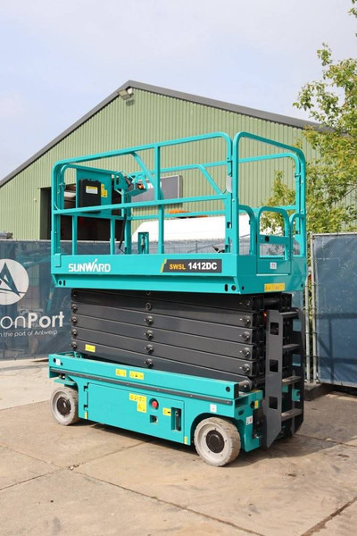 Sunward SWSL1412DC - Scissor lift: picture 3 Sunward SWSL1412DC - Scissor lift: picture 3