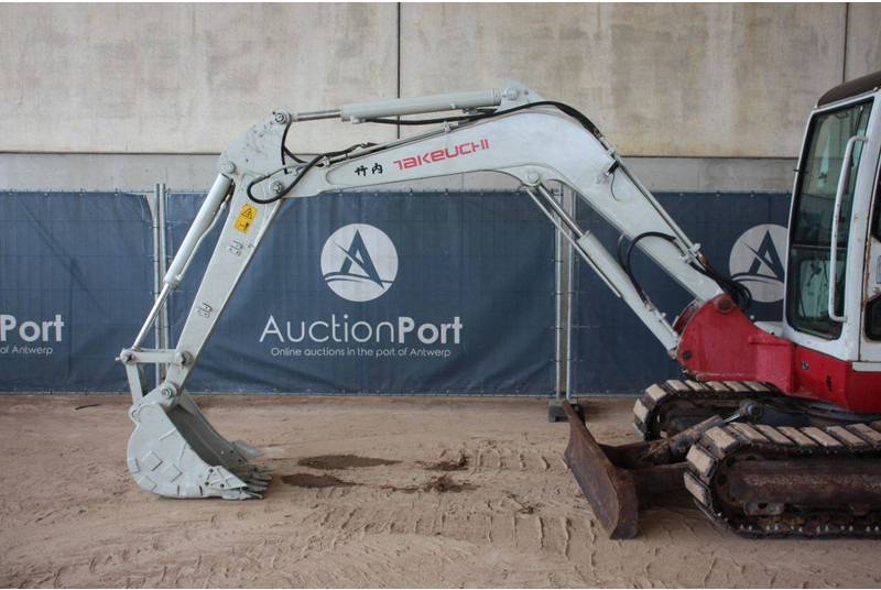 Crawler excavator Takeuchi TB150C: picture 9