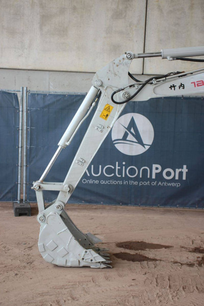 Crawler excavator Takeuchi TB150C: picture 10
