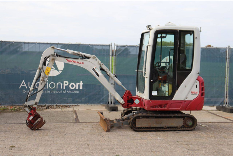 Takeuchi TB216 - Mini excavator: picture 1 Takeuchi TB216 - Mini excavator: picture 1