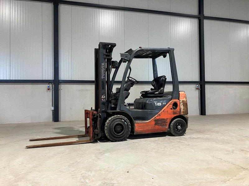 Toyota 02-8FDF18 - Diesel forklift: picture 1 Toyota 02-8FDF18 - Diesel forklift: picture 1