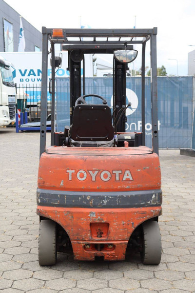Toyota 25 - Electric forklift: picture 5 Toyota 25 - Electric forklift: picture 5