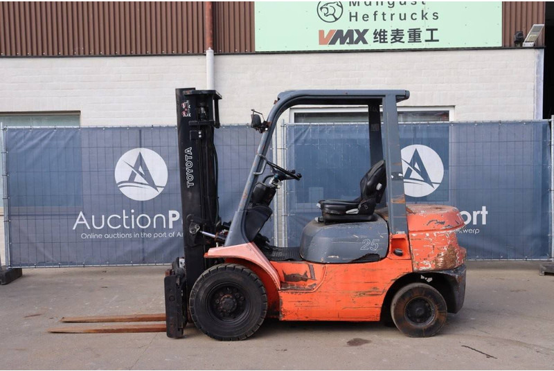 Toyota 62-3FDF25 - Diesel forklift: picture 2 Toyota 62-3FDF25 - Diesel forklift: picture 2