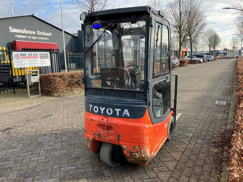 Toyota 7FBEST15 - Electric forklift: picture 4 Toyota 7FBEST15 - Electric forklift: picture 4